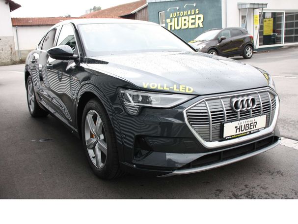 Audi e-tron 50 quattro Sportback Advanced 230 kW image number 17