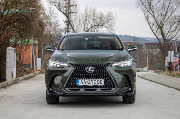 Lexus NX 450 h 227 kW image number 6