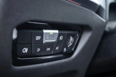 Car image 40