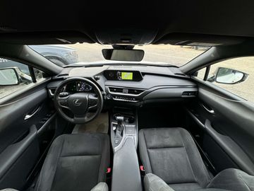 Car image 40