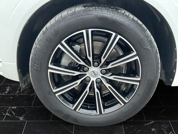 Volvo XC60 B4 Inscription 145 kW image number 19