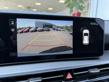 Car image 29