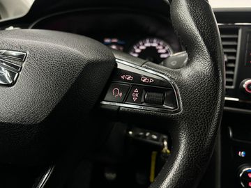 Car image 37