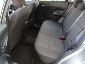 Car image 8