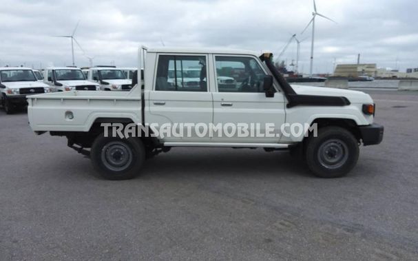 Toyota Land Cruiser 97 kW image number 9