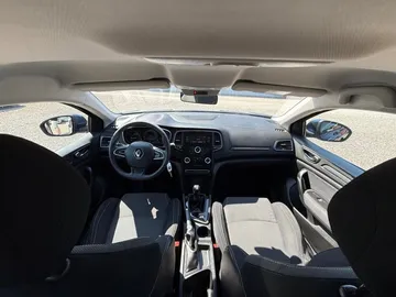 Car image 33