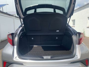 Car image 12