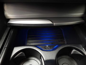 Car image 36