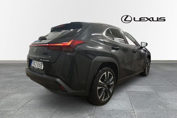 Lexus UX 250h F E-FOUR 138 kW image number 3