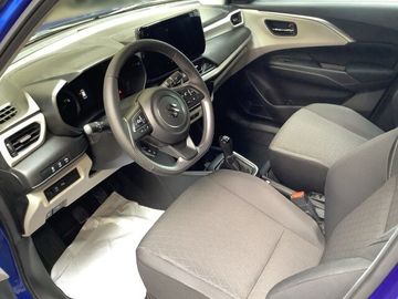 Car image 11