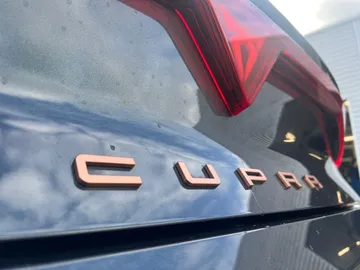 Car image 24