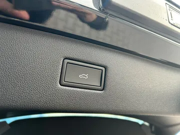 Car image 41
