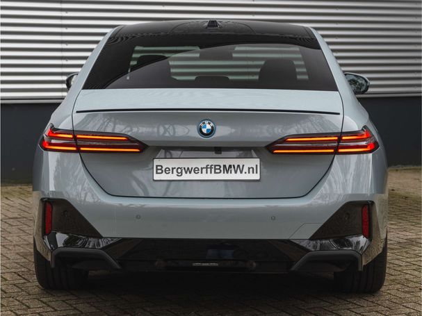 BMW 530 e 220 kW image number 6