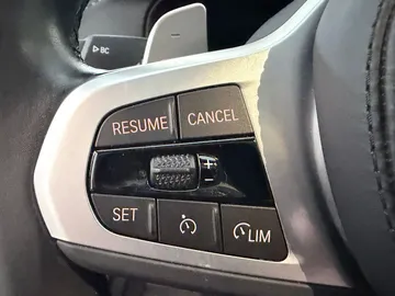 Car image 42
