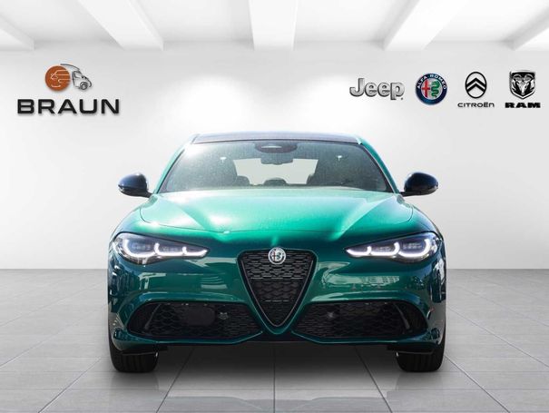 Alfa Romeo Giulia 2.0 Turbo 16V AT8-Q4 Veloce 206 kW image number 2