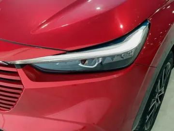 Car image 25