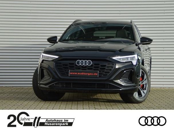 Audi Q8 50 quattro e-tron S-line 250 kW image number 2