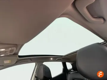 Car image 34