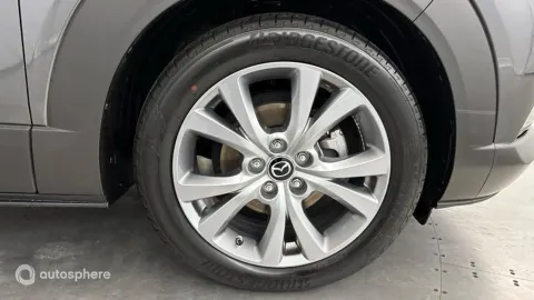 Car image 20