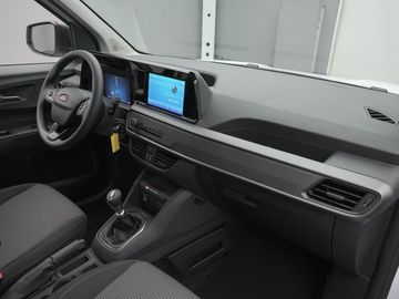 Car image 32