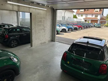 Car image 39