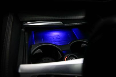 Car image 38