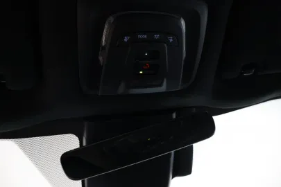 Car image 35