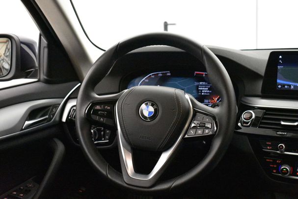 BMW 520i Touring 135 kW image number 20