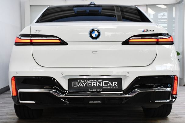 BMW i7 M70 xDrive 485 kW image number 3