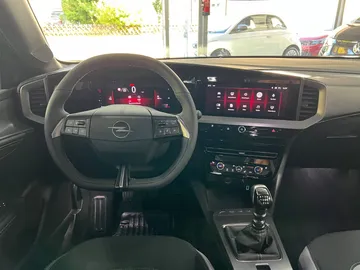 Car image 36