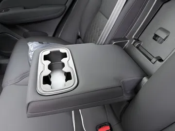 Car image 46