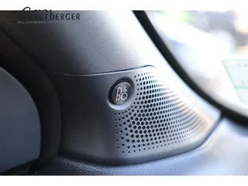 Car image 41