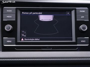 Car image 24