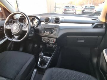 Car image 35