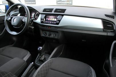 Car image 29