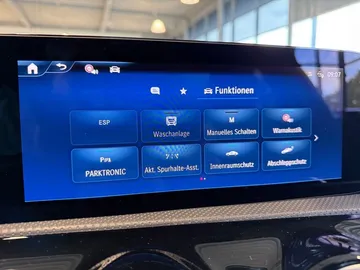 Car image 29