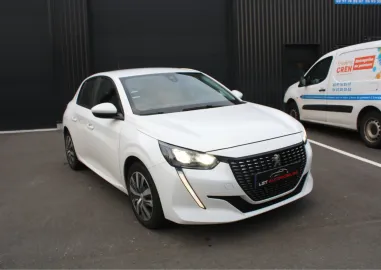 Car image 4