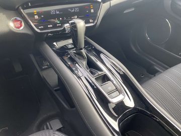 Car image 30