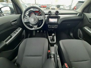 Car image 11