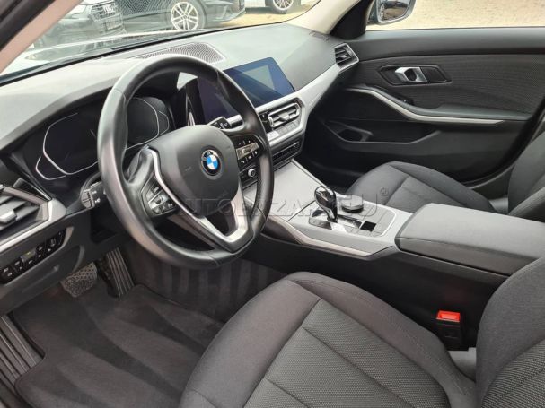 BMW 320d Touring xDrive 140 kW image number 14