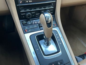 Car image 24