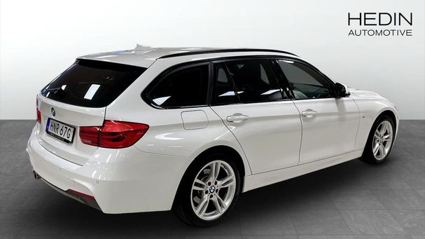 BMW 320i Touring xDrive 135 kW image number 2