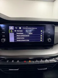 Car image 28