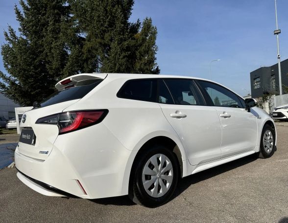 Toyota Corolla Touring Sports 90 kW image number 3