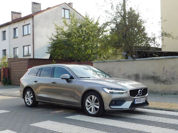 Volvo V60 D3 Momentum 110 kW image number 2