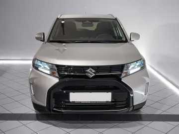 Car image 3