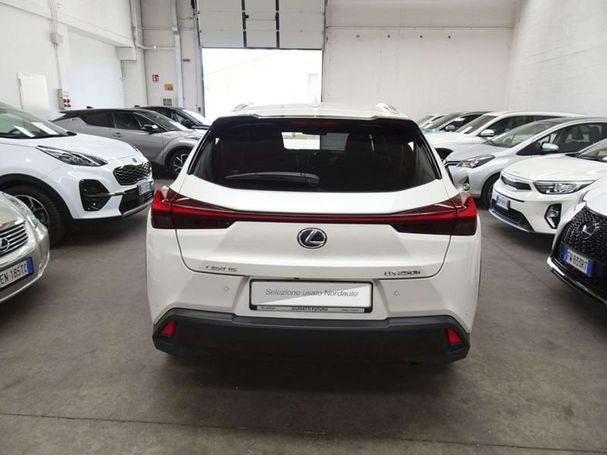 Lexus UX 250h 135 kW image number 6