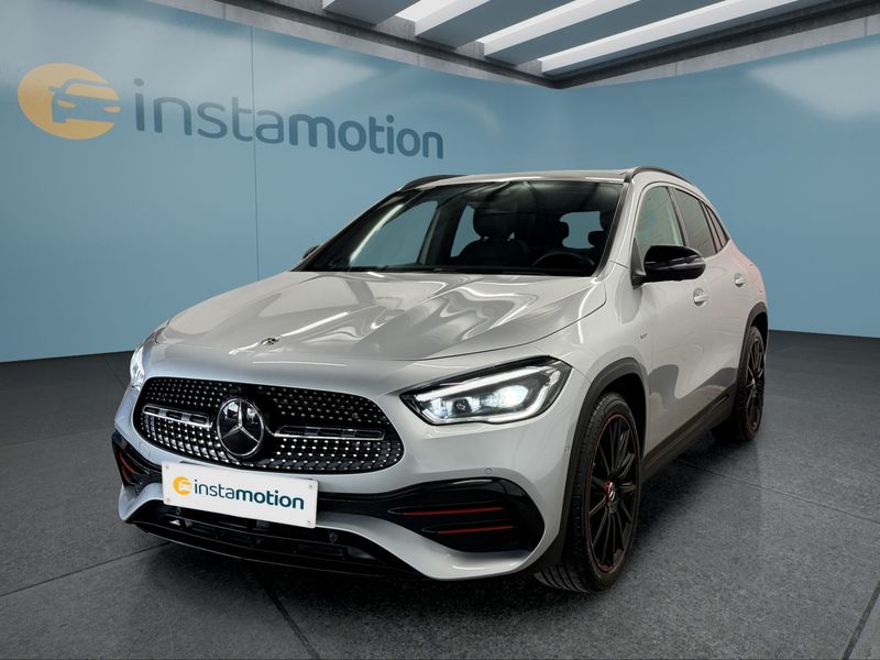 Mercedes-Benz GLA 200