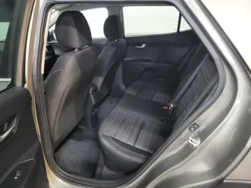 Car image 21