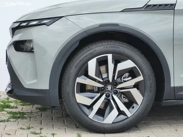 Car image 35